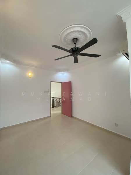 2-storey Terraced House for Sale in Taman Emas (Dengkil) - Muna Zawani Muhamad - PropertyGuru.com.my