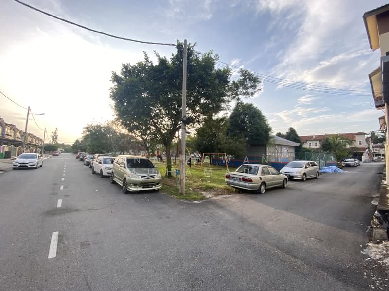 2-storey Terraced House for Sale in Taman Emas (Dengkil) - Muna Zawani Muhamad - PropertyGuru.com.my