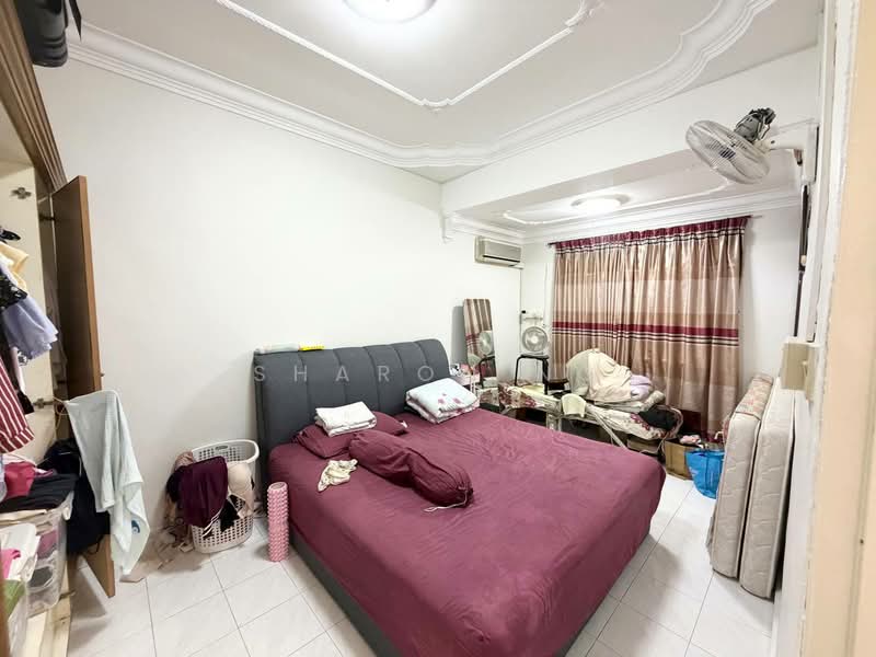 Rumah Teres 1 Tingkat untuk Dijual di Taman Ungku Tun Aminah (Skudai) - Sharon Ng - Bedroom - PropertyGuru.com.my