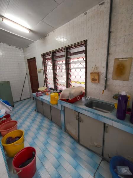 Rumah Teres 1 Tingkat untuk Dijual di Taman Ungku Tun Aminah (Skudai) - Ivy Low - Kitchen - PropertyGuru.com.my
