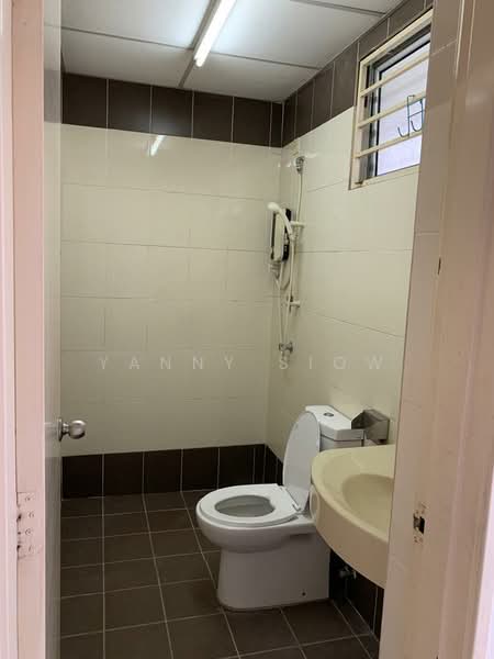 Condominium for Sale at Platinum Hill PV 2 - Yanny Siow - Bathroom - PropertyGuru.com.my