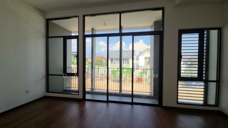 Rumah Berkembar untuk Dijual di Bandar Kinrara Seksyen 8 (Bandar Kinrara) - Daphne Lim - PropertyGuru.com.my