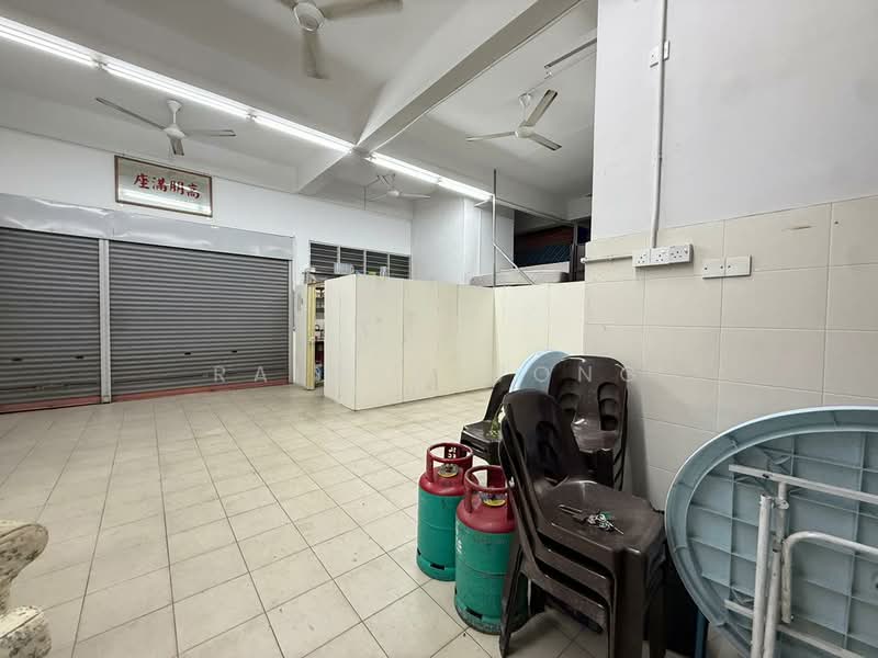 Shop / Office for Rent in Taman Jelutong (Jelutong) - Rainny Wong - Interior - PropertyGuru.com.my