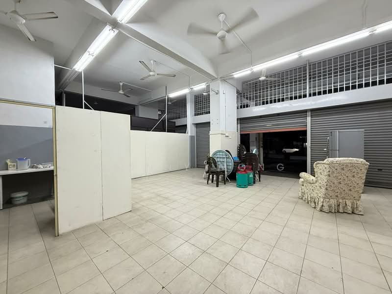 Shop / Office for Rent in Taman Jelutong (Jelutong) - Rainny Wong - Interior - PropertyGuru.com.my