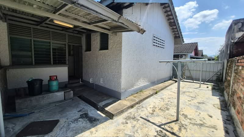 Semi-Detached House for Sale in Taman Canning (Ipoh) - Lee Muzi - Exterior - PropertyGuru.com.my
