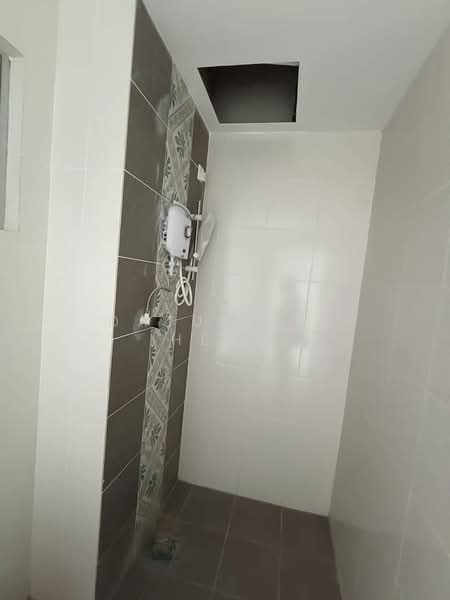 Kondominium untuk Disewa di Anderson Residences @ Ipoh - Datuk Lee Heng - Bathroom - PropertyGuru.com.my
