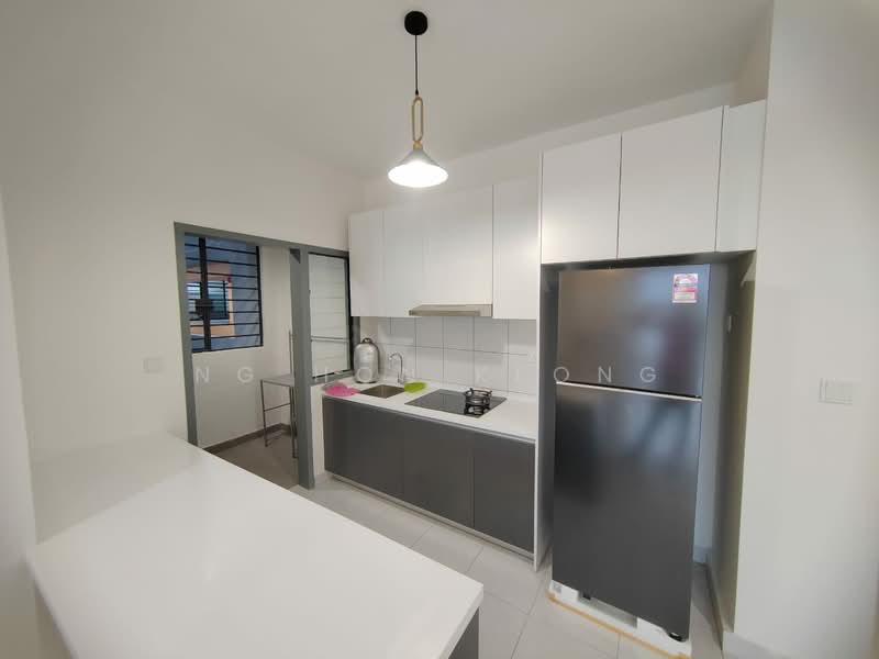 Servis Apartment untuk Disewa di E'Island Lake Haven - Ng Hon Keong - Kitchen - PropertyGuru.com.my