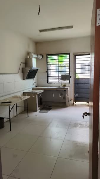Terraced House for Rent in Bandar Botanic (Klang) - Alex Teow - Kitchen - PropertyGuru.com.my