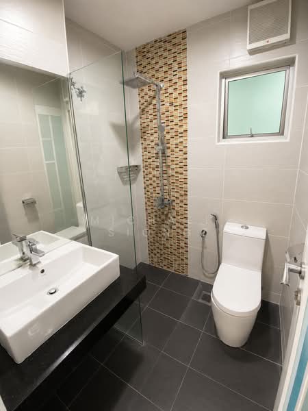 Rumah Berkembar untuk Disewa di Kota Emerald (Rawang) - Michael Siong - Bathroom - PropertyGuru.com.my