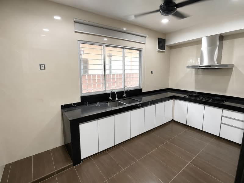 Rumah Berkembar untuk Disewa di Kota Emerald (Rawang) - Michael Siong - Kitchen - PropertyGuru.com.my