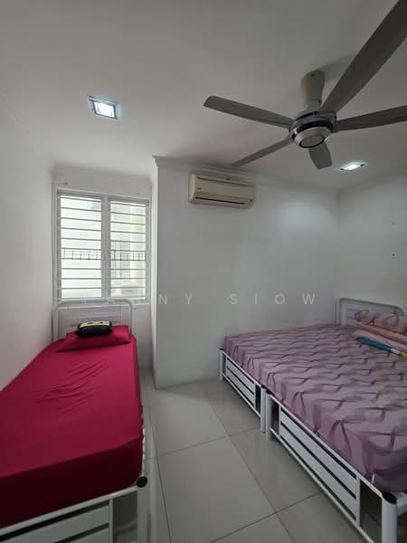 Condominium for Sale at Platinum Lake PV 16 - Yanny Siow - Bedroom - PropertyGuru.com.my