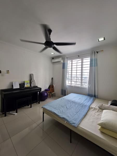 Condominium for Sale at Platinum Lake PV 16 - Yanny Siow - Bedroom - PropertyGuru.com.my