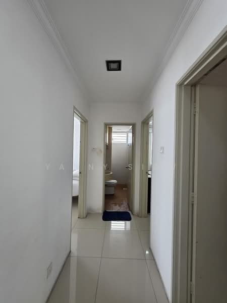 Condominium for Sale at Platinum Lake PV 16 - Yanny Siow - Corridor - PropertyGuru.com.my