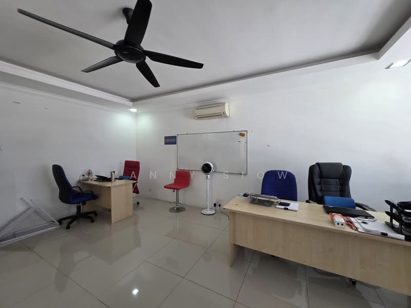 Condominium for Sale at Platinum Lake PV 16 - Yanny Siow - Study - PropertyGuru.com.my
