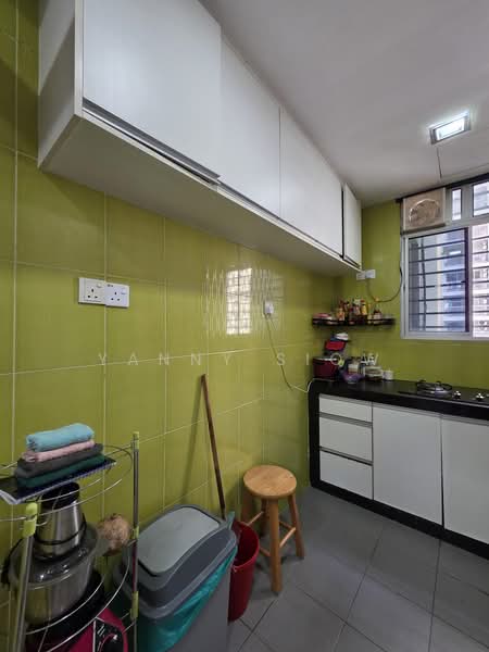 Condominium for Sale at Platinum Lake PV 16 - Yanny Siow - Kitchen - PropertyGuru.com.my