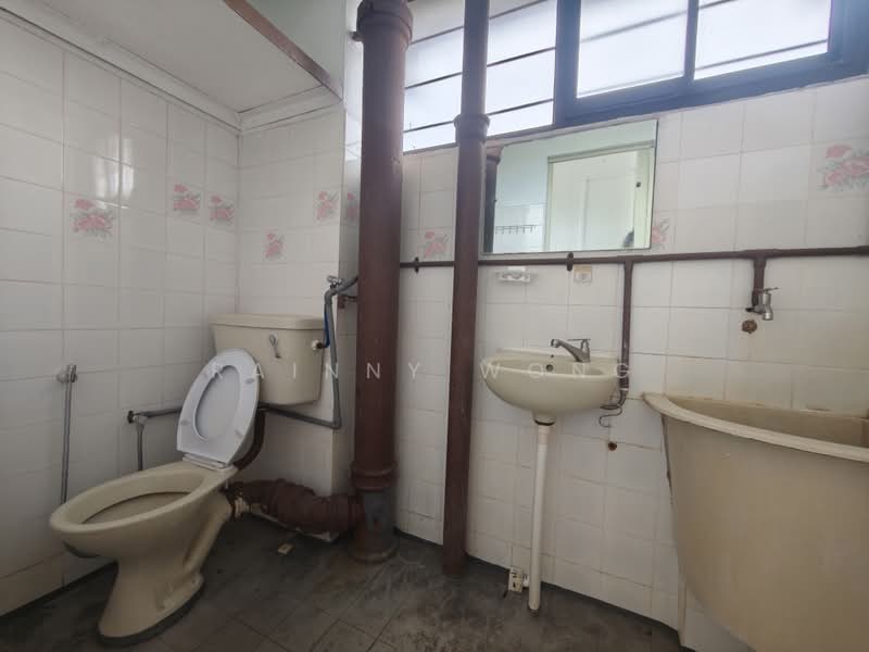 Apartment for Sale at Greenlane Heights Block B - Rainny Wong - Bathroom - PropertyGuru.com.my