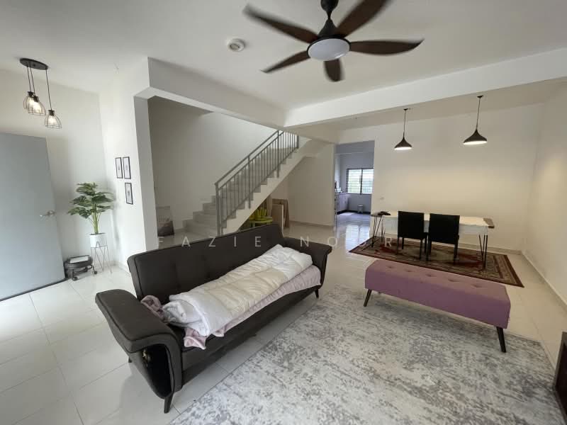 2-storey Terraced House for Sale in Kuala Selangor (Selangor) - Fazie Noor - Living Room - PropertyGuru.com.my