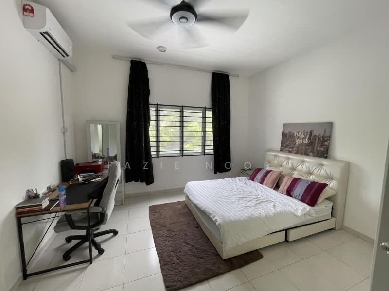 2-storey Terraced House for Sale in Kuala Selangor (Selangor) - Fazie Noor - Bedroom - PropertyGuru.com.my
