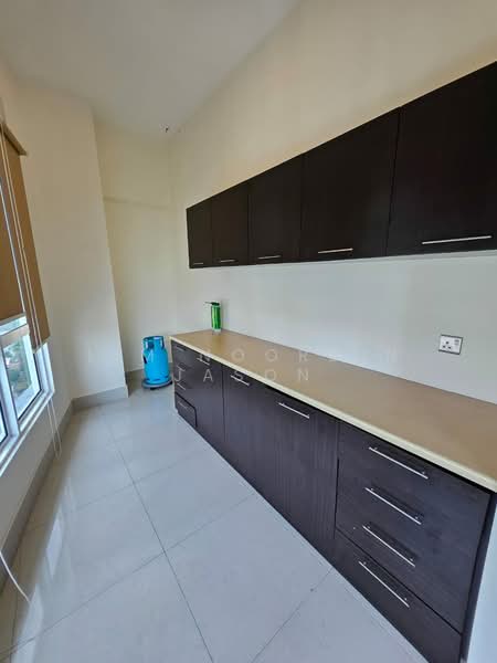 Kondominium untuk Disewa di The Cove Condominium - Lim Noordin Jason - Kitchen - PropertyGuru.com.my