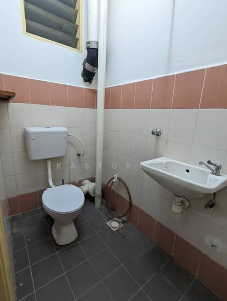 Apartment for Rent at Mentari Court - Kasturi . - Bathroom - PropertyGuru.com.my