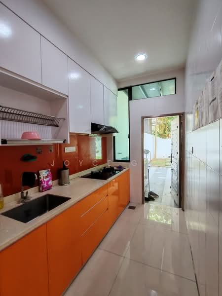 Rumah Kluster untuk Dijual di Taman Mount Austin (Tebrau) - Joyce Gan - Kitchen - PropertyGuru.com.my