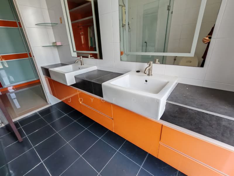 Rumah Kluster untuk Dijual di Taman Mount Austin (Tebrau) - Joyce Gan - Bathroom - PropertyGuru.com.my