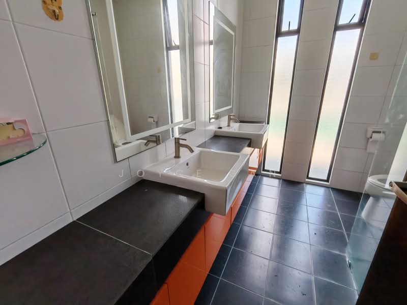 Rumah Kluster untuk Dijual di Taman Mount Austin (Tebrau) - Joyce Gan - Bathroom - PropertyGuru.com.my