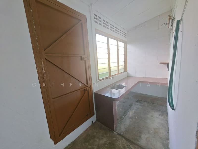 1-storey Terraced House for Rent in Skudai (Johor) - Catherine Chiah - Kitchen - PropertyGuru.com.my