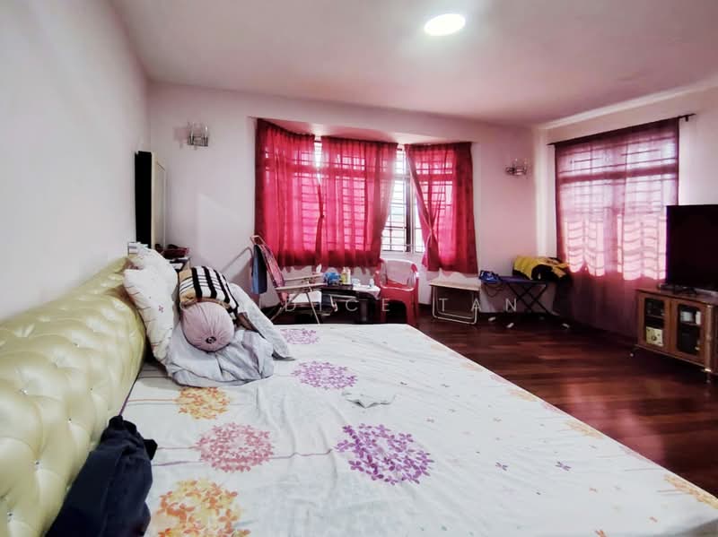 Bungalow for Sale in Taman Hulu Langat Jaya (Cheras) - Candice Tan - Bedroom - PropertyGuru.com.my