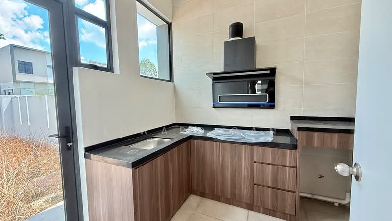 Rumah Berkembar untuk Disewa di Taman Sutera Utama (Skudai) - Edward Gan - Kitchen - PropertyGuru.com.my