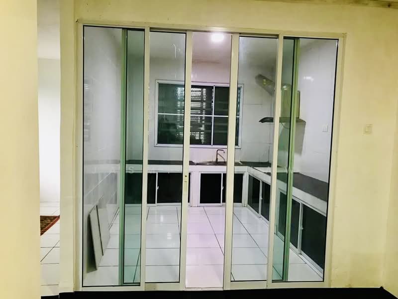 3-storey Terraced House for Sale in Stapok (Kuching) - Jasmine Tiaw - PropertyGuru.com.my