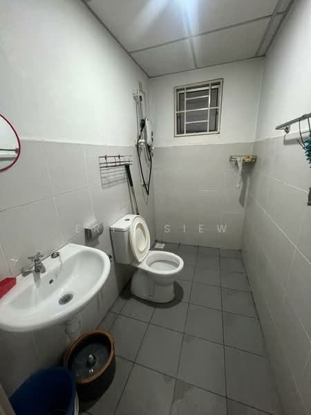 Kondominium untuk Disewa di 1 Razak Mansion - Eric Siew - Bathroom - PropertyGuru.com.my
