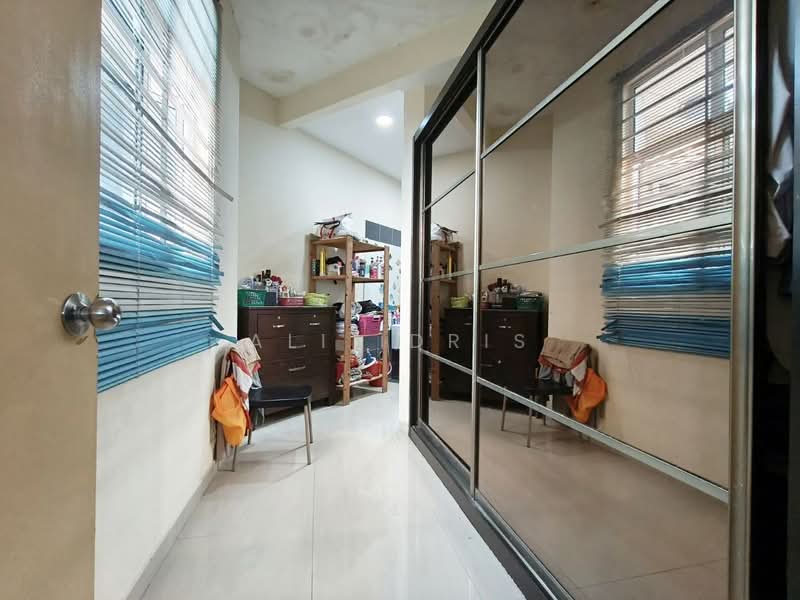 Semi-Detached House for Sale in Taman Rowther (Batu Caves) - Ali Idris - Interior - PropertyGuru.com.my
