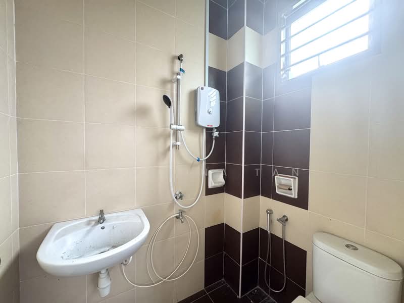 Rumah Teres untuk Dijual di Bandar Dato Onn (Tebrau) - Angelina Tan - PropertyGuru.com.my