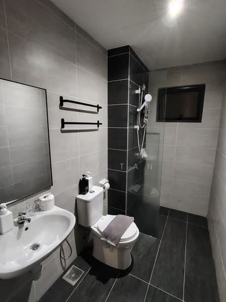 Servis Apartment untuk Disewa di EDUSENTRAL - Jay Tan - Bathroom - PropertyGuru.com.my