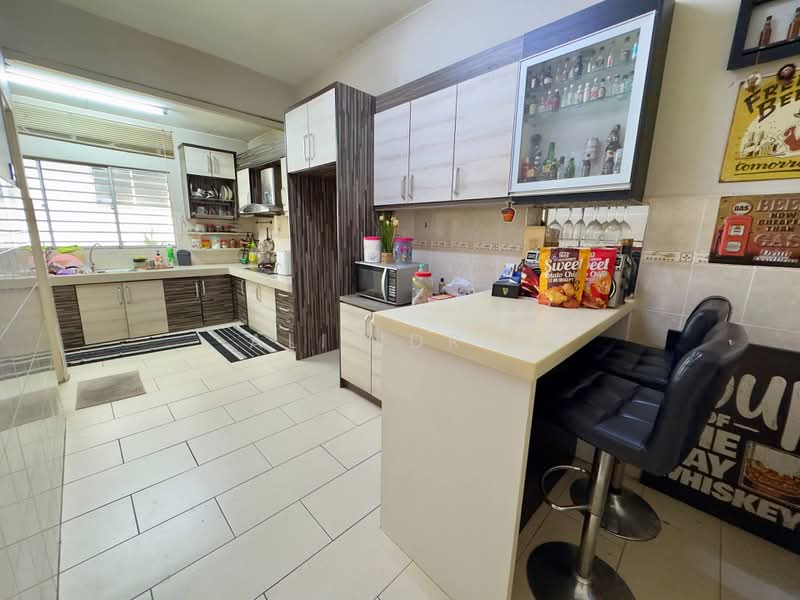 2-storey Terraced House for Sale in Bandar Bukit Puchong (Puchong) - Ali Idris - Kitchen - PropertyGuru.com.my