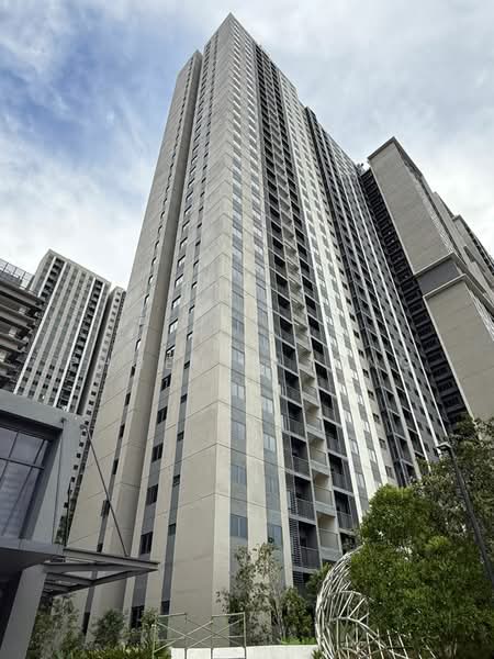 Servis Apartment untuk Dijual di One Equine - Phoenix Jong - Exterior - PropertyGuru.com.my