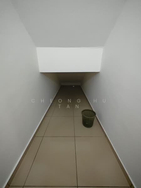 2-storey Terraced House for Rent in Bandar Sri Sendayan (Negeri Sembilan) - Cheong Hu Tan - Corridor - PropertyGuru.com.my