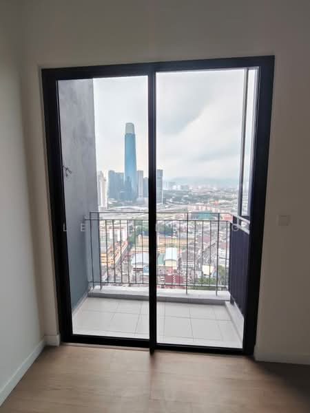 Kondominium untuk Disewa di Skyline KL - Leon Leong - Balcony - PropertyGuru.com.my