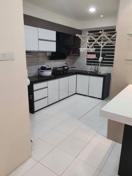 Apartment for Sale at Pinang Laguna - Zhen Hong - Kitchen - PropertyGuru.com.my
