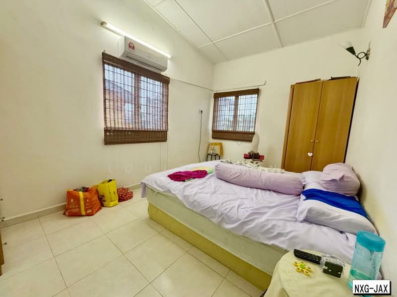 Rumah Teres 2 Tingkat untuk Dijual di Klang (Selangor) - Louis Chan - Bedroom - PropertyGuru.com.my