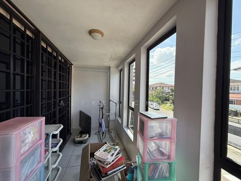 Semi-Detached House for Sale in Stampin (Kuching) - Alfred Chua - Balcony - PropertyGuru.com.my