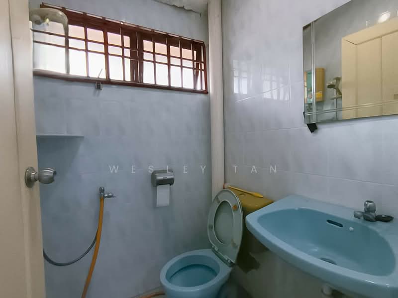 2-storey Terraced House for Rent in Taman Desa Cheng Perdana 1 (Cheng) - Wesley Tan - Bathroom - PropertyGuru.com.my