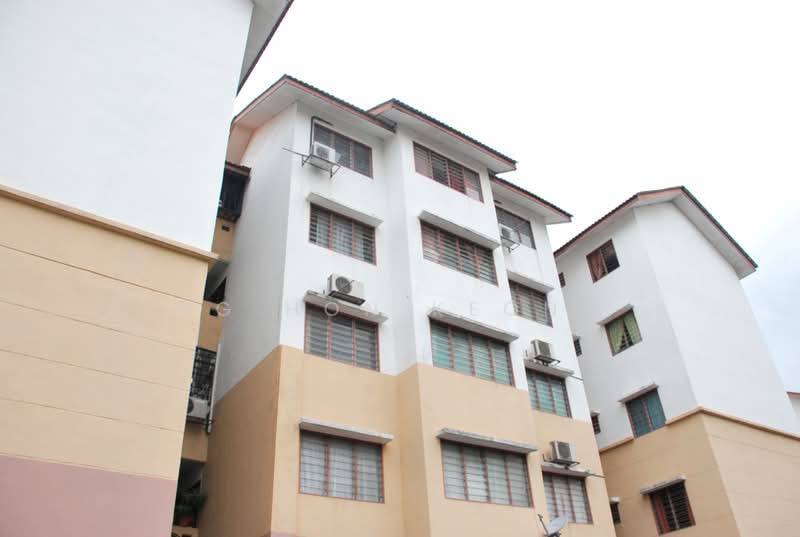 Pangsapuri untuk Dijual di Pangsapuri Seri Meranti - Ng Hon Keong - Exterior - PropertyGuru.com.my