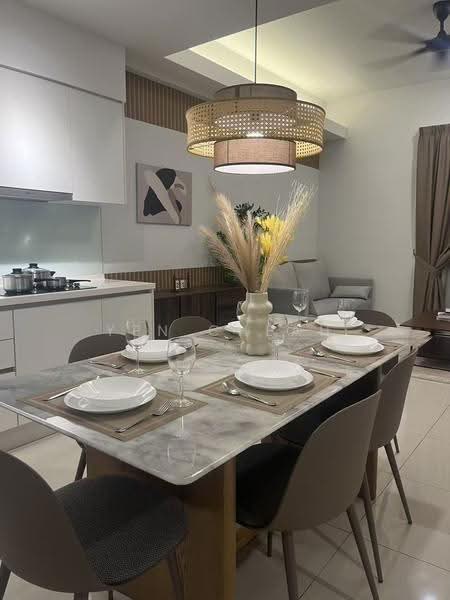 Kediaman Servis untuk Disewa di The Sentral Suites - Yen Cheah - Dining Room - PropertyGuru.com.my