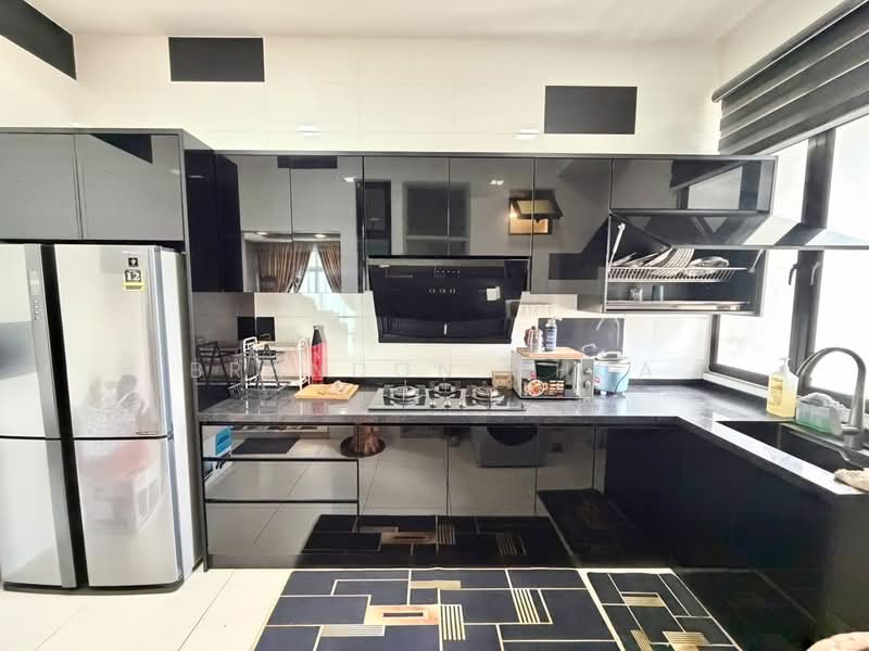 Service Residence for Rent at D'Summit Residences - Brandon Chua - Kitchen - PropertyGuru.com.my
