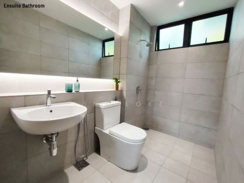 Pangsapuri untuk Dijual di Summit @ Lagoon Residences - Linn Loke - Bathroom - PropertyGuru.com.my