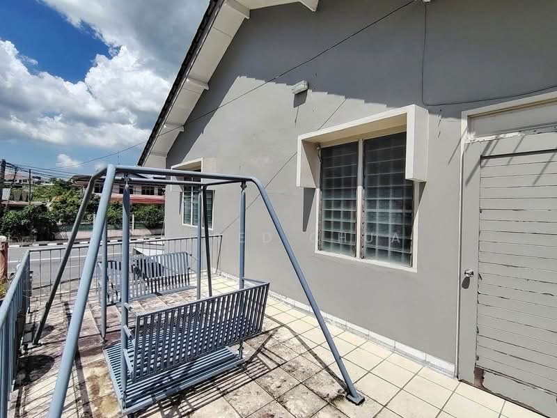 Semi-Detached House for Sale in Kuching (Sarawak) - Alfred Chua - Exterior - PropertyGuru.com.my