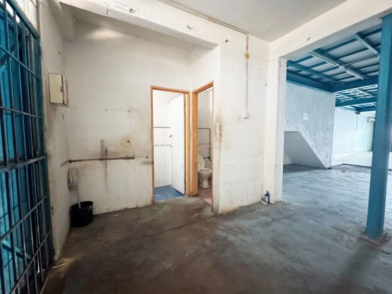Factory for Rent in Bayan Lepas (Penang) - Jordan Foo - Bathroom - PropertyGuru.com.my