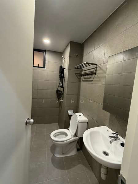 Pangsapuri untuk Disewa di Residensi Max - Jie Hoh - Bathroom - PropertyGuru.com.my